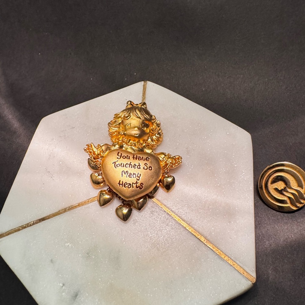 Charming Gold Angel Heart Brooch